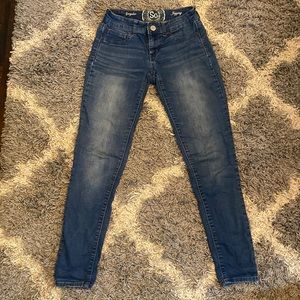 Juniors skinny jeans size 3